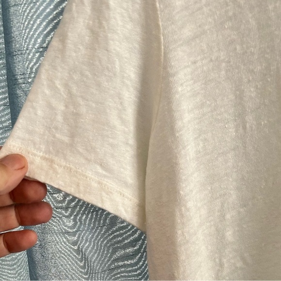 Classic White tee shirt by Charlie B -size XL- VNeck- short sleeve new/ like ne - Picture 4 of 7